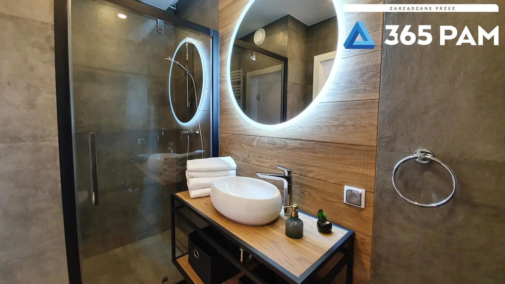 Apartment Apartamenty Azure - Basen Zewnetrzny, Jacuzzi - 365Pam Kolobrzeg